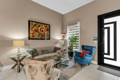 3985 NE 15th St, Homestead: photo 1 of 58