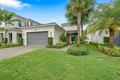 13502 Artisan Cir, Palm Beach Gardens: photo 1 of 51