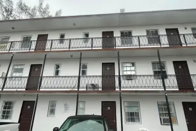 7001 NW 15th Ave #13, Miami: photo 1 of 5