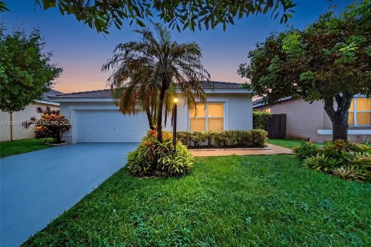 7557 SW 164th Ct, Miami: photo 1 of 44