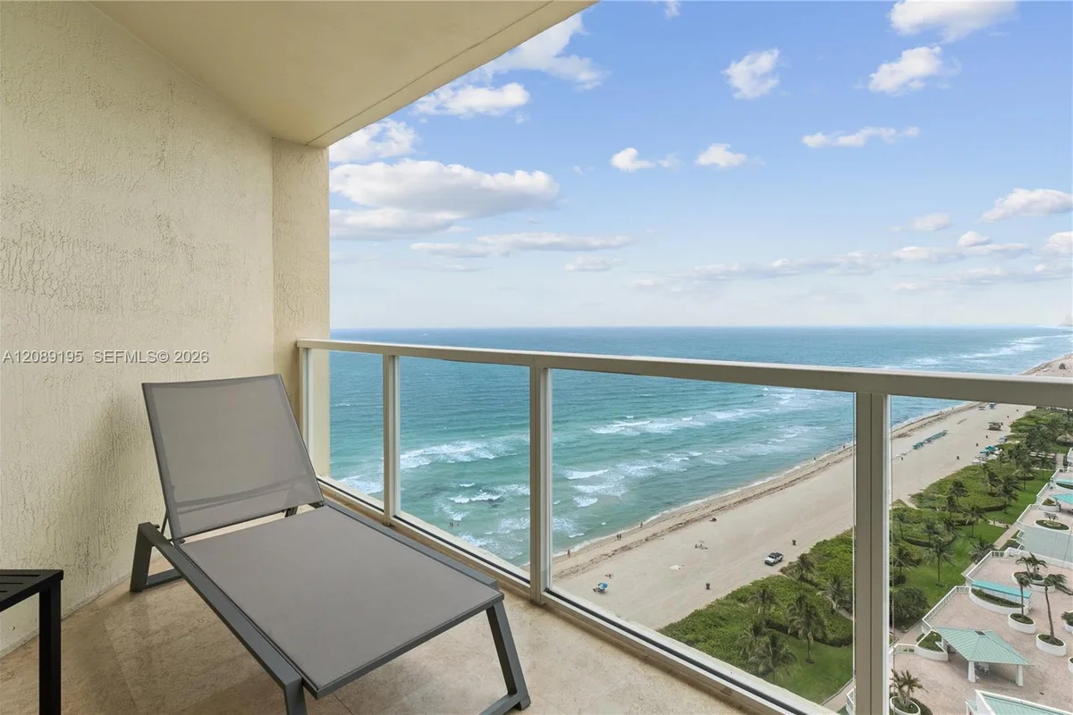 16699 Collins Ave #2101, Sunny Isles Beach: photo 1 of 15