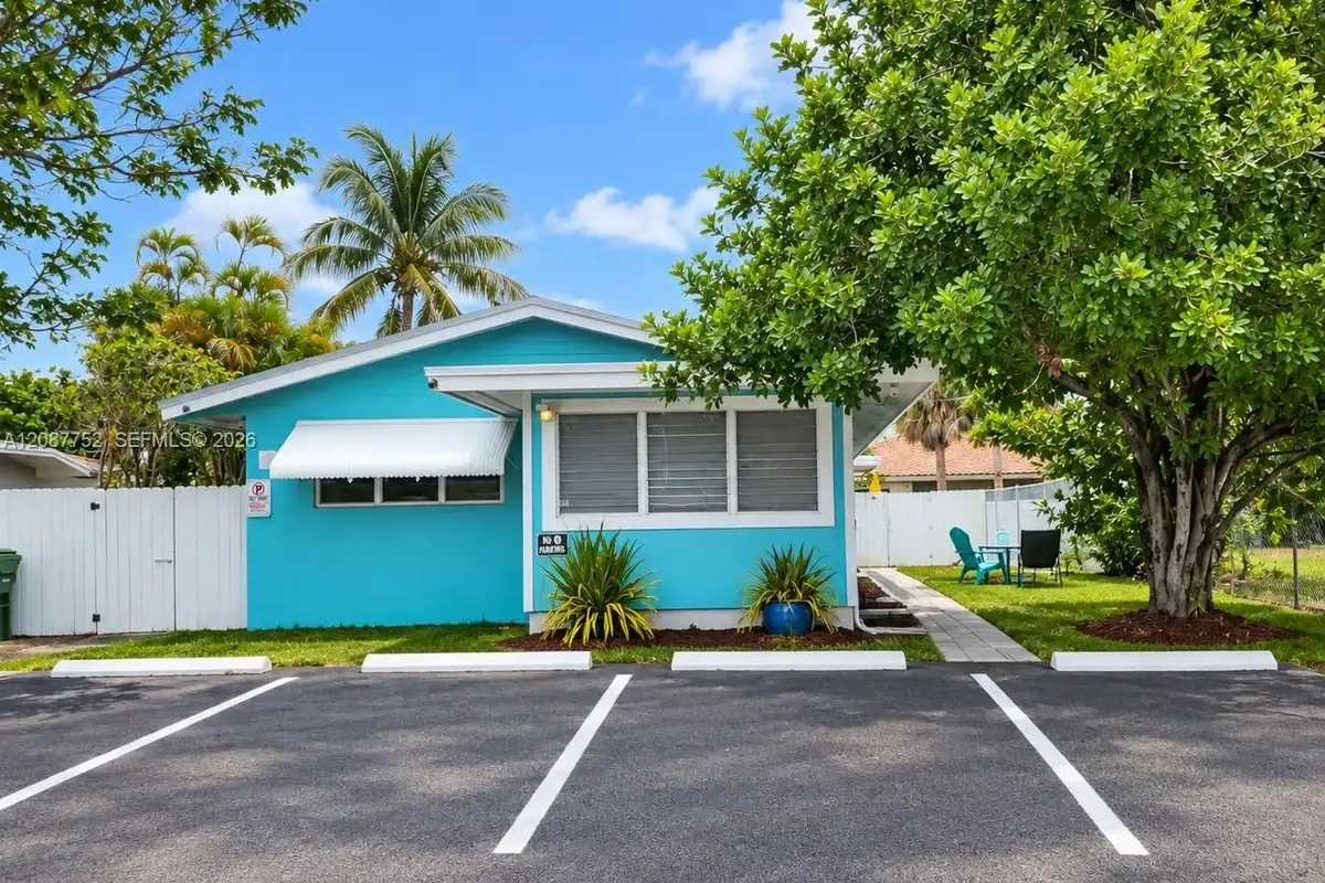 1026 NE 9th Ave, Fort Lauderdale: photo 1 of 25