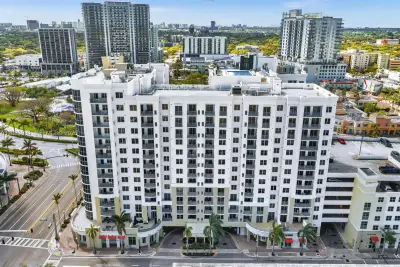 1830 Radius Dr #1102, Hollywood: photo 1 of 40