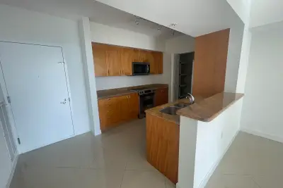 1755 E Hallandale Beach Blvd #1005E, Hallandale Beach: photo 1 of 36