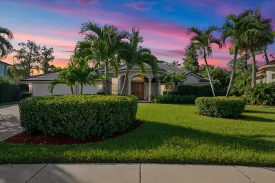15522 Cypress Park Dr, Wellington: photo 1 of 43