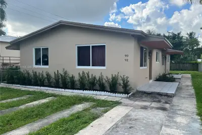 90 E 15th St #1, Hialeah: photo 1 of 9