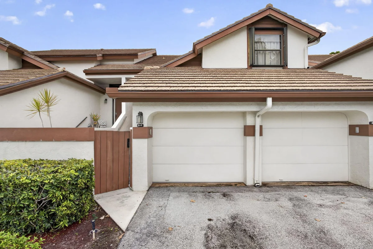 12644 Shoreline Dr #8F, Wellington: photo 1 of 39