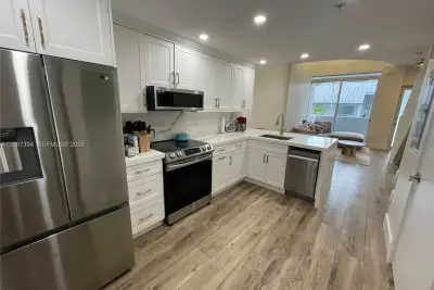 3339 Virginia St #141, Miami: photo 1 of 14