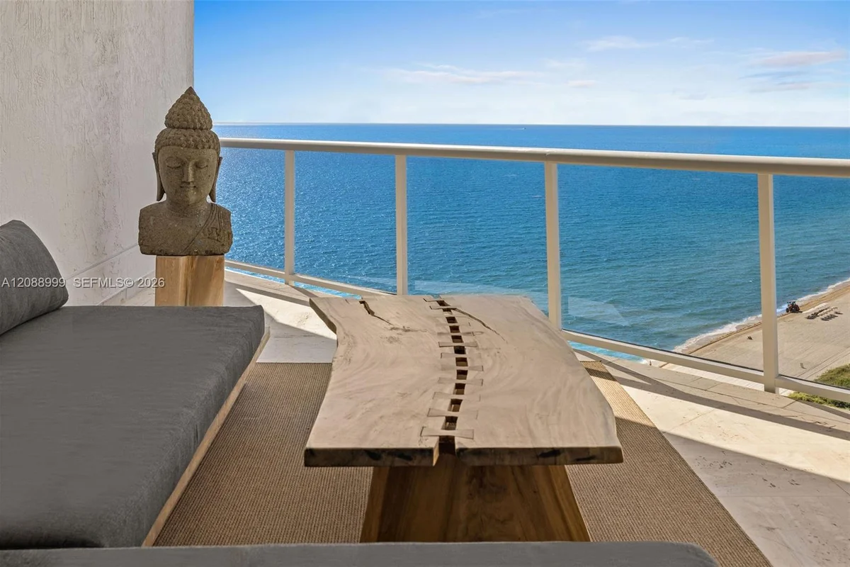 6767 Collins Ave #2206, Miami Beach: photo 1 of 38