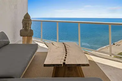 6767 Collins Ave #2206, Miami Beach: photo 1 of 38