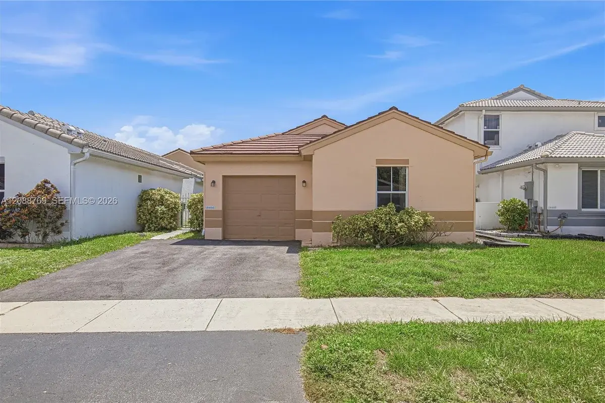 18466 NW 22nd St, Pembroke Pines: photo 1 of 28