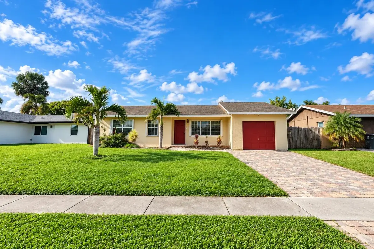 9135 Saddlecreek Dr, Boca Raton: photo 1 of 18