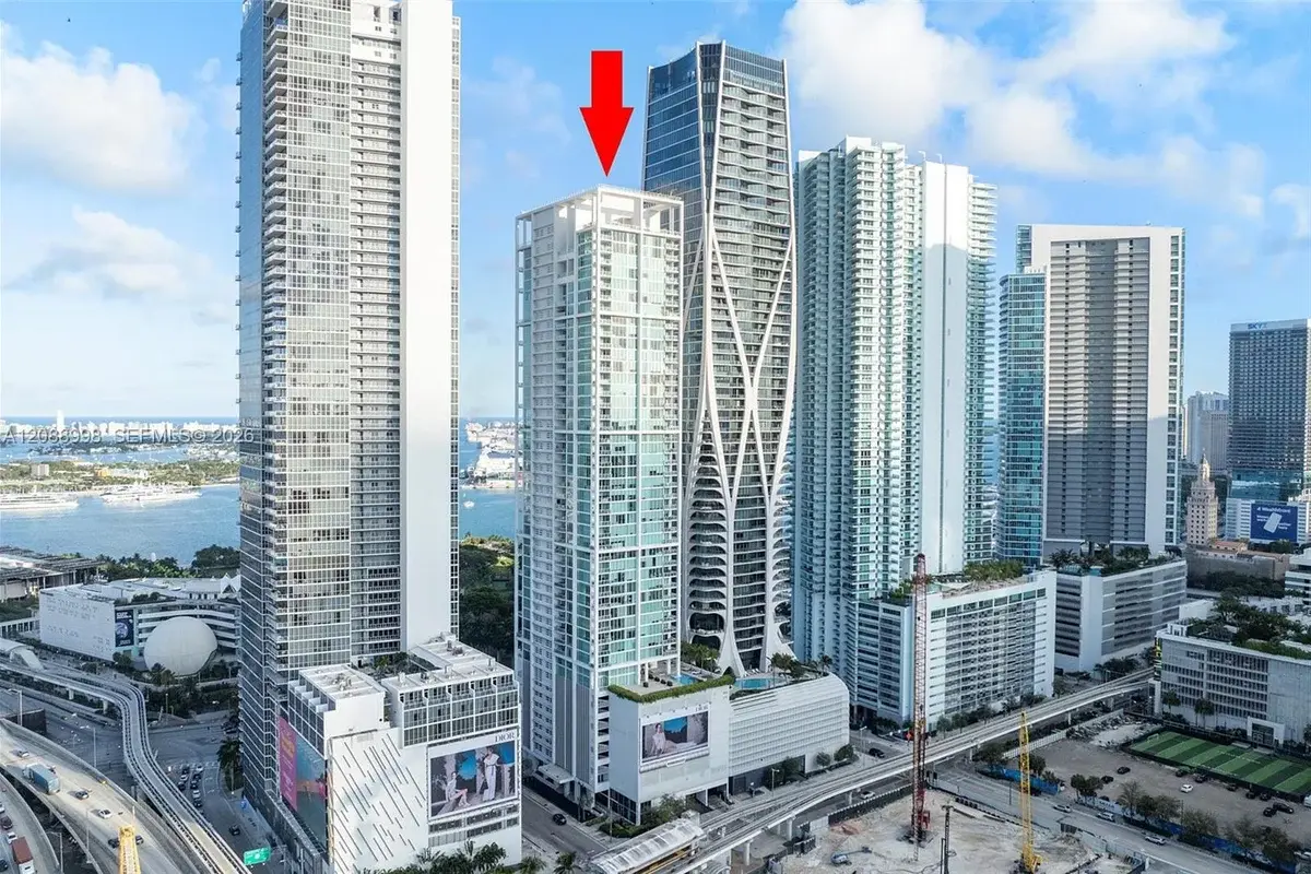 1040 Biscayne Blvd #3908, Miami: photo 1 of 32