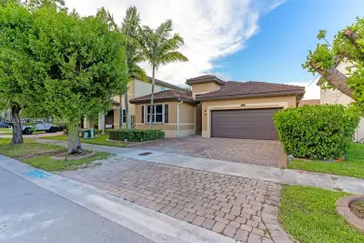 11833 SW 250th Ter, Homestead: photo 1 of 38