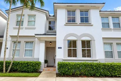 15628 SW 43rd St #141, Miramar: photo 1 of 40