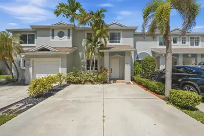 4441 SW 11th Pl, Deerfield Beach: photo 1 of 47