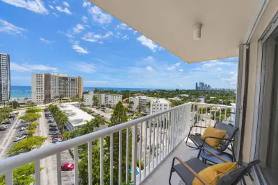 3161 S Ocean Dr #1106, Hallandale Beach: photo 1 of 35