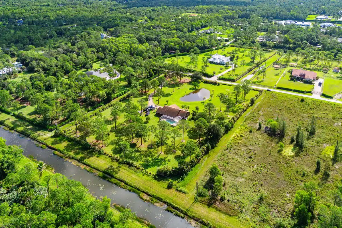 14087 Cocoa Plum Rd, West Palm Beach: photo 1 of 44