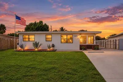 5678 Cinnamon Dr, West Palm Beach: photo 1 of 43