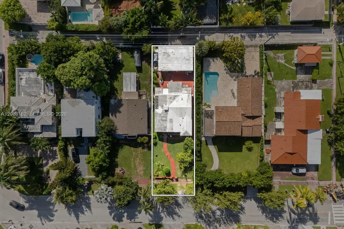 1236 Michigan Ave, Miami Beach: photo 1 of 62