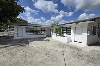 7090 NW 17th Ave #3, Miami: photo 1 of 16