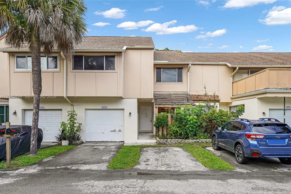 8253 NW 9th Ct #2, Plantation: photo 1 of 33