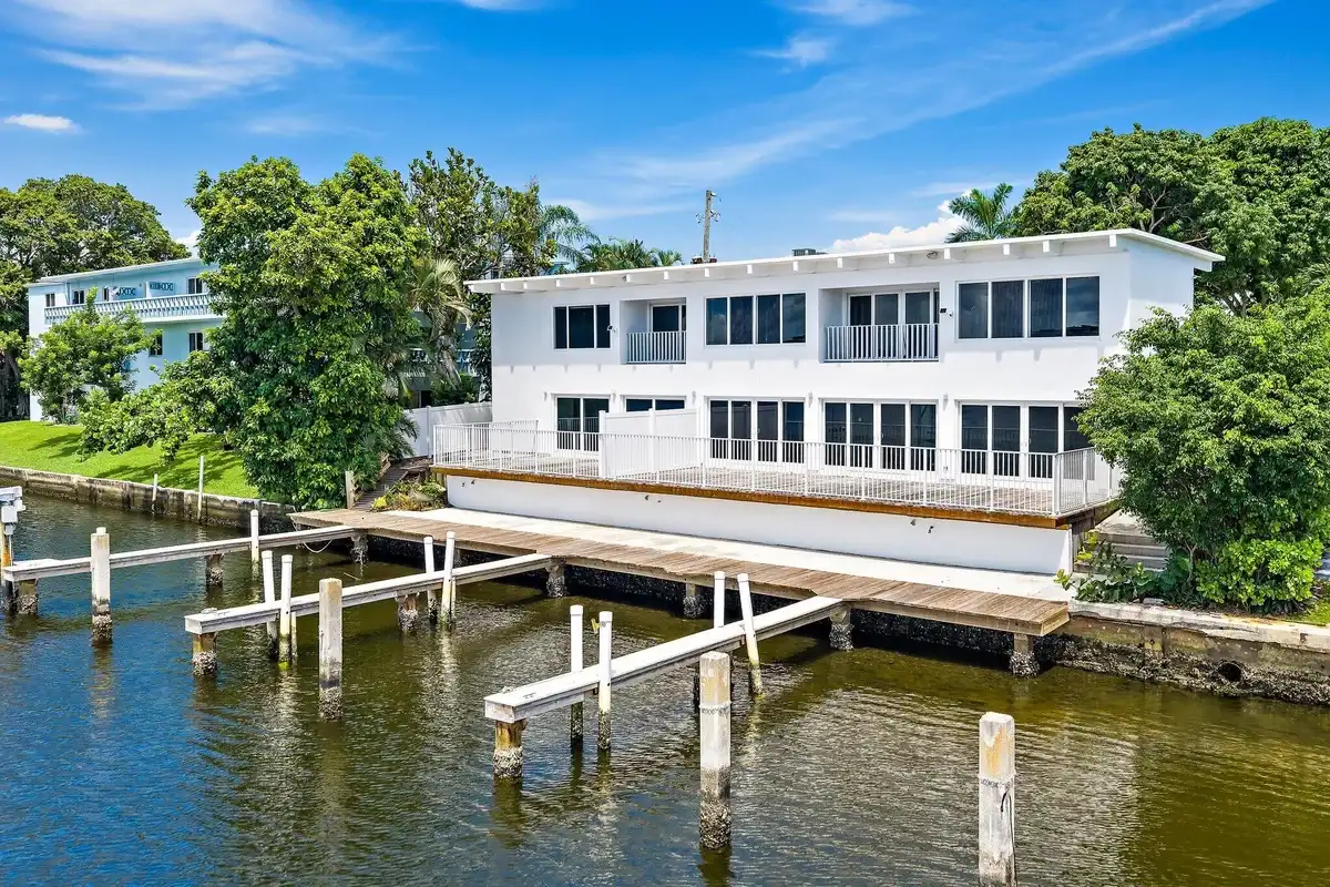 624 Southwind Cir #1, North Palm Beach: photo 1 of 43