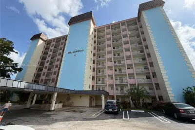 3575 Broken Woods Dr #404, Coral Springs: photo 1 of 26