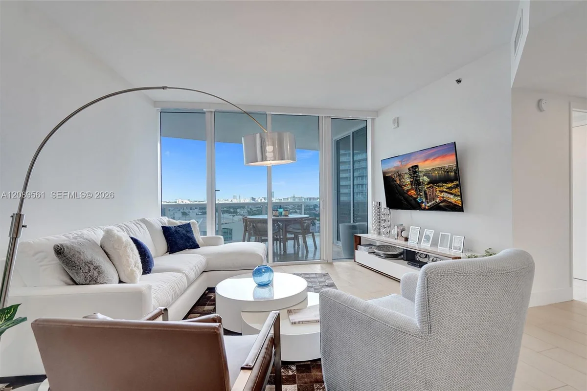400 Alton Rd #1505, Miami Beach: photo 1 of 25