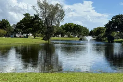 1034 Farnham O, Deerfield Beach: photo 1 of 12