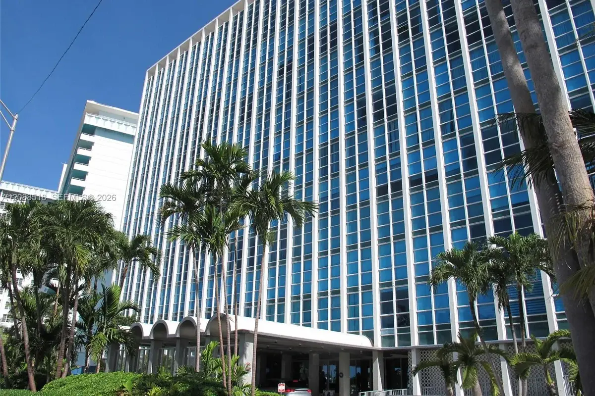 Condo in Miami Beach: photo 1 of 28