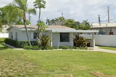 489 Jeffery St, Boca Raton: photo 1 of 29