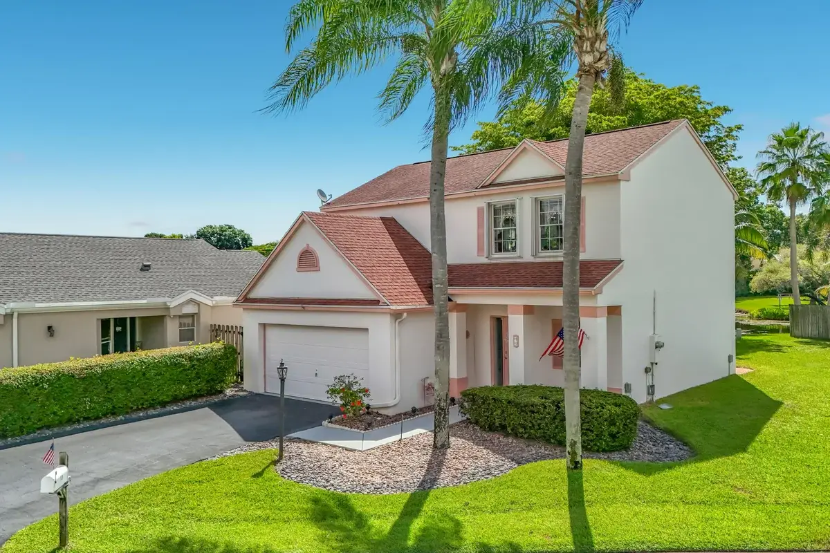 13 Swallow Dr, Boynton Beach: photo 1 of 41