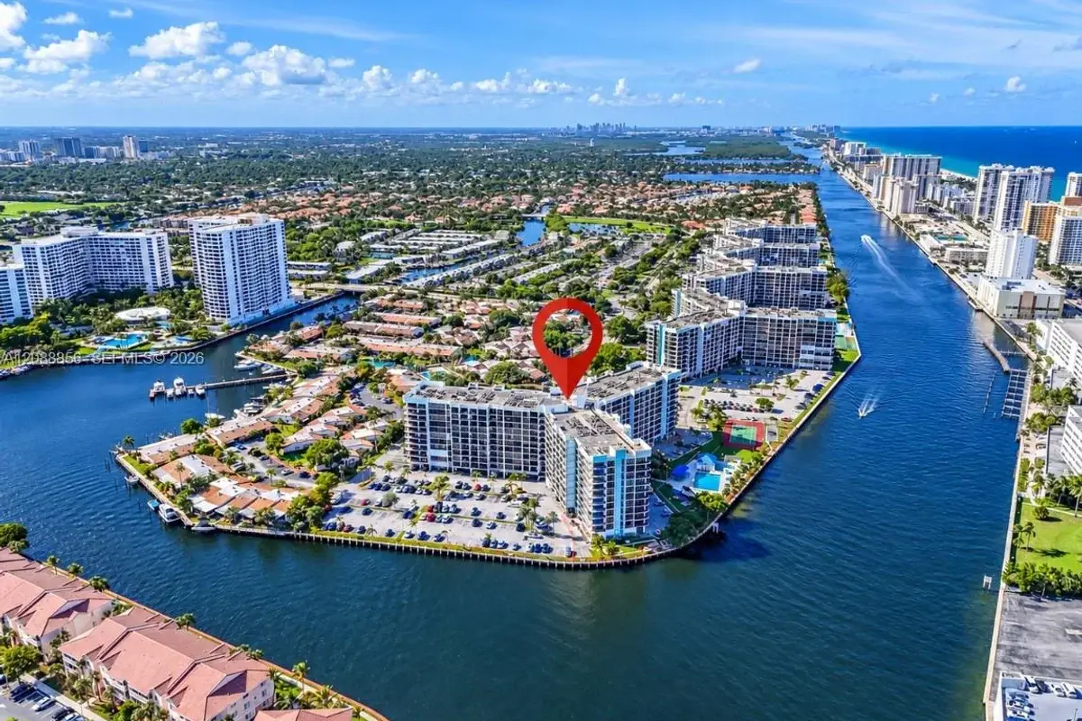 200 Leslie Dr #204, Hallandale Beach: photo 1 of 17