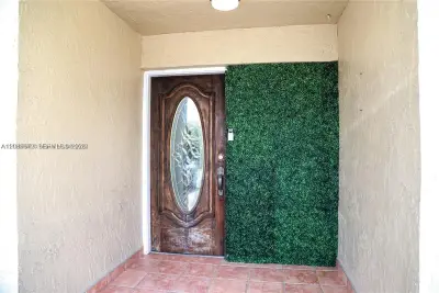 6335 SW 138th Ct #1, Miami: photo 1 of 26