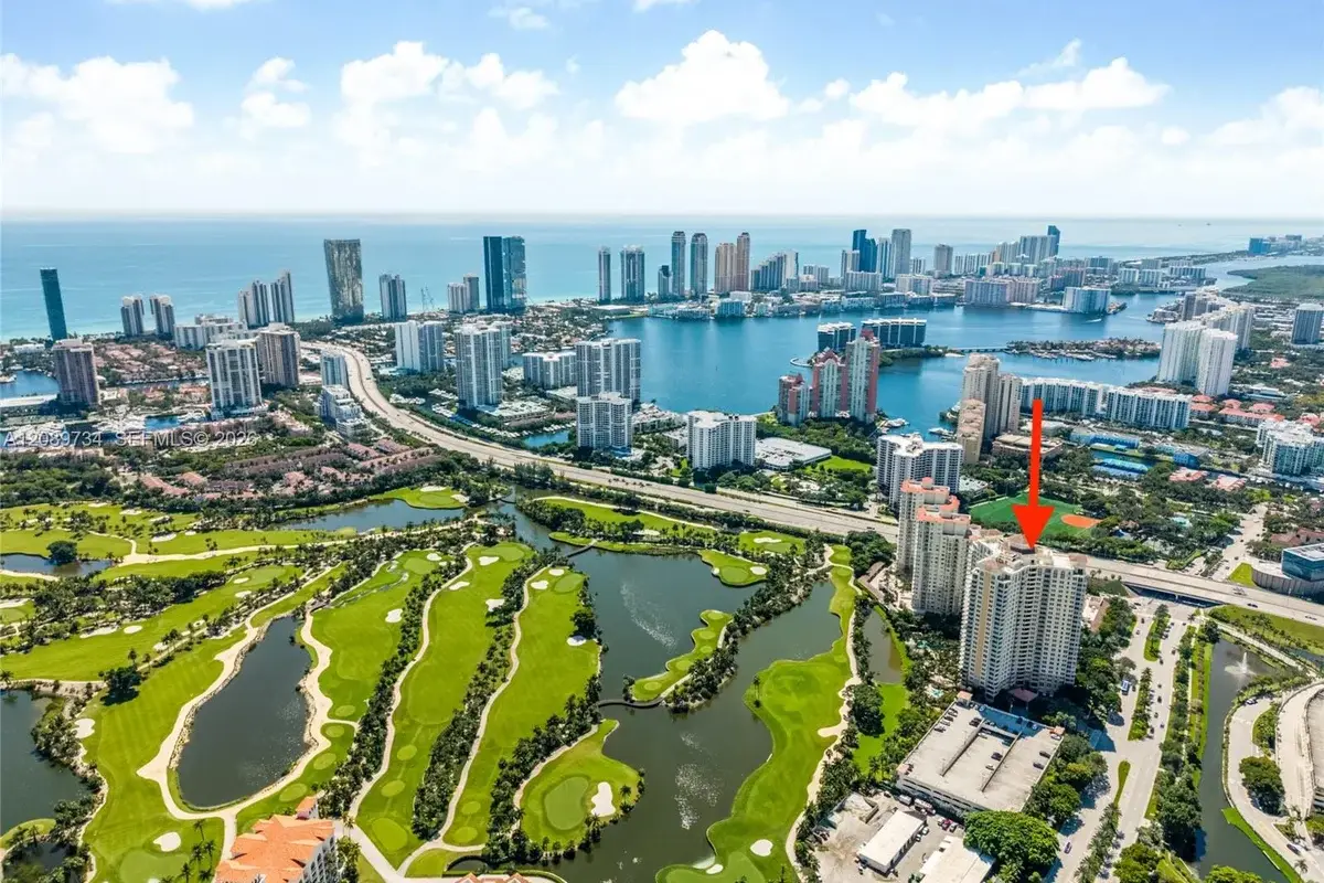 19501 W Country Club Dr #2412, Aventura: photo 1 of 18