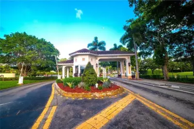 1300 Saint Charles Pl #PH11, Pembroke Pines: photo 1 of 16