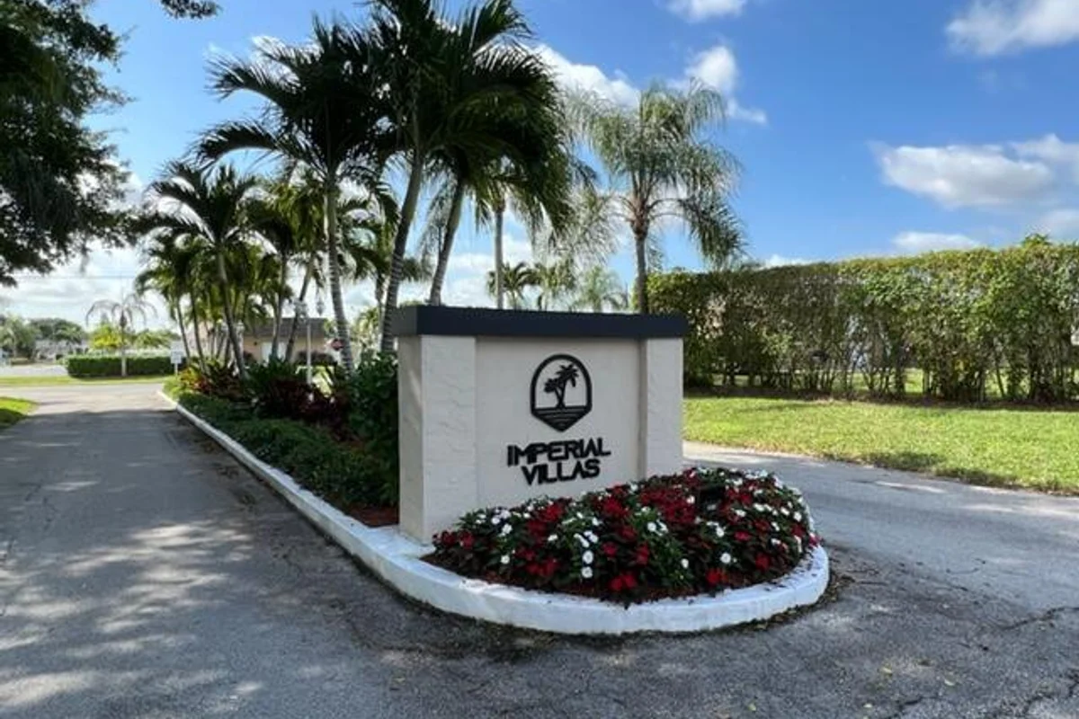 2712 Peer Ln, Delray Beach: photo 1 of 16