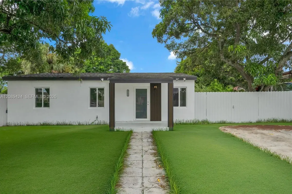 16400 NW 17th Ct, Miami Gardens: photo 1 of 56