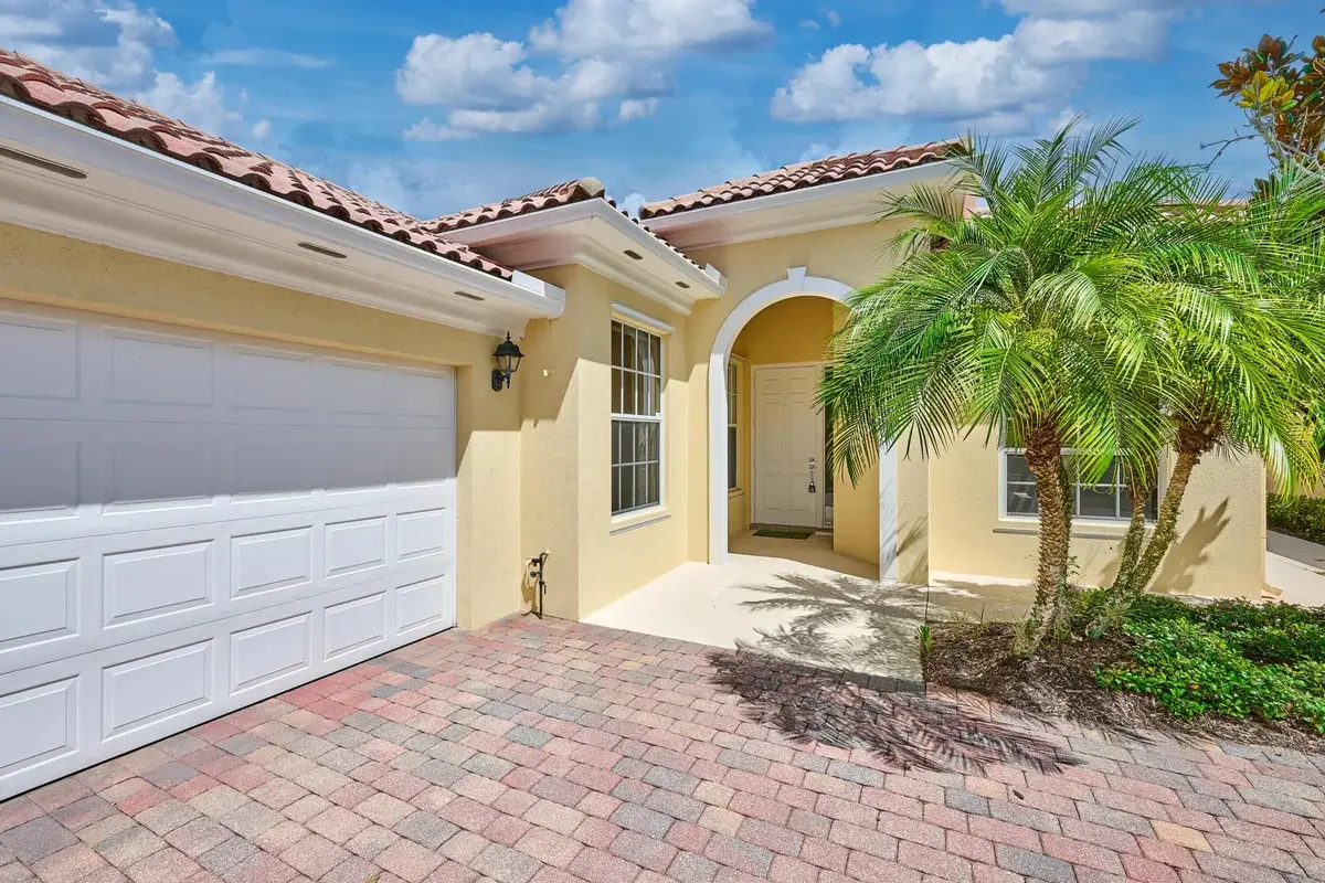 8701 Oldham Way, West Palm Beach: photo 1 of 96