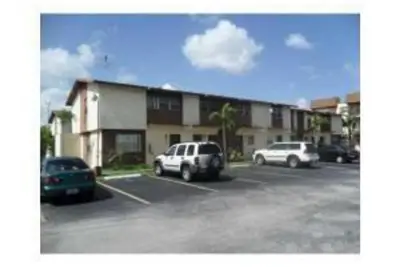 20 SW 108th Ave #F4, Sweetwater: photo 1 of 20