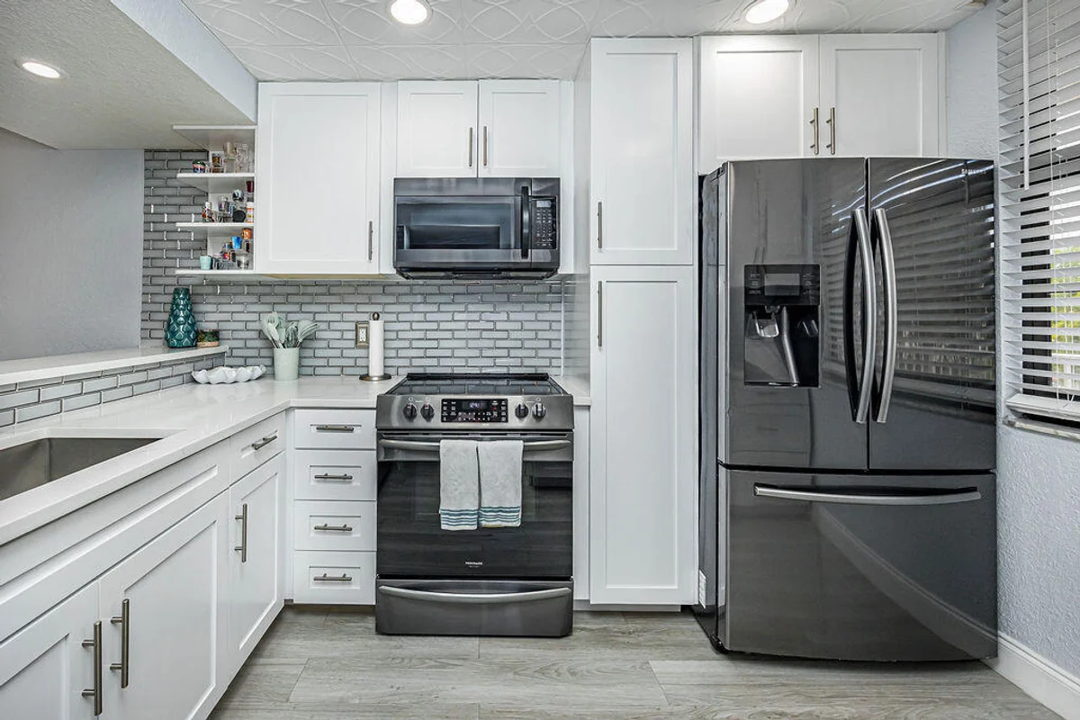 3630 Whitehall Dr #301, West Palm Beach: photo 1 of 40