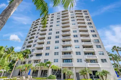 90 Edgewater Dr #327, Coral Gables: photo 1 of 51