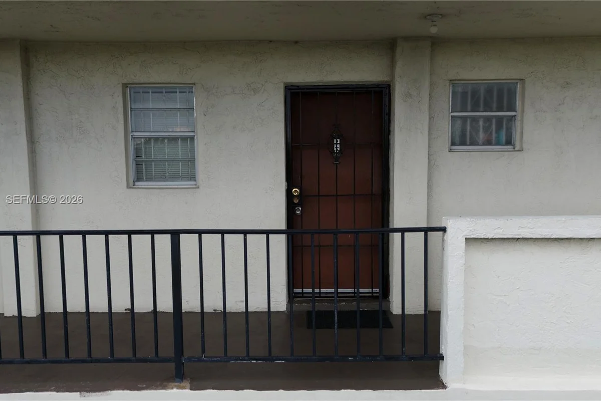 220 SW 9th Ave #518, Hallandale Beach: photo 1 of 25