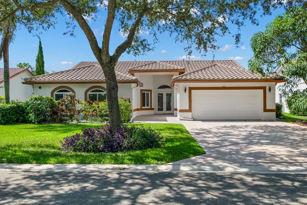 10144 NW 23rd Ct, Coral Springs: photo 1 of 32