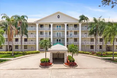 6205 Balboa Cir #102, Boca Raton: photo 1 of 37