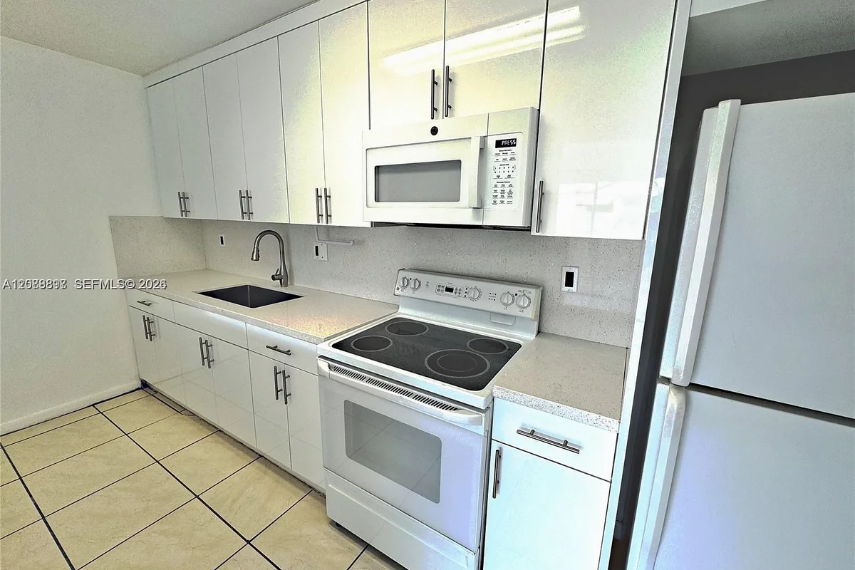 4620 NW 79th Ave #2B, Doral: photo 1 of 12