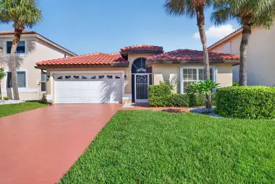 18270 Coral Chase Dr, Boca Raton: photo 1 of 52