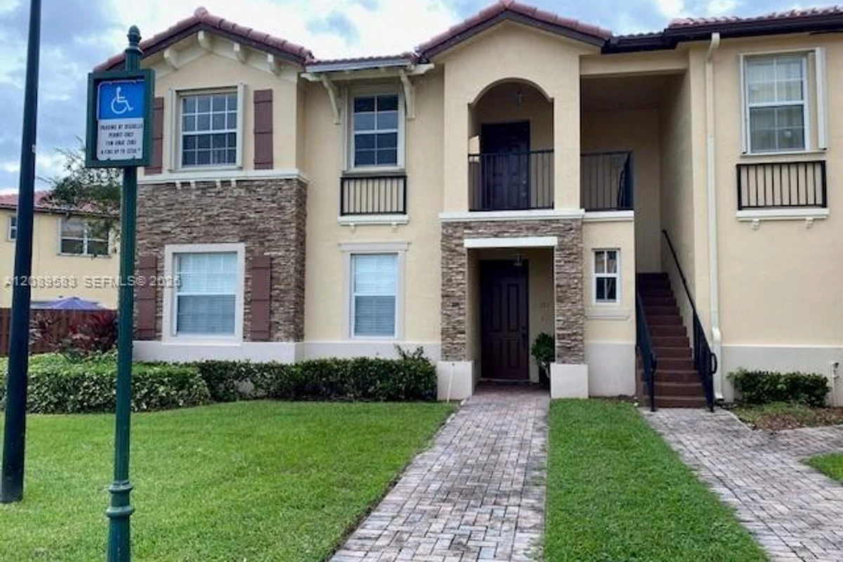 3350 NE 13th Cir Dr #201-21, Homestead: photo 1 of 22