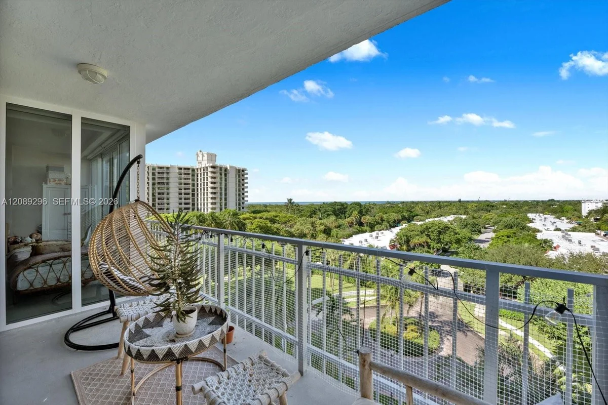 600 Grapetree Dr #7FN, Key Biscayne: photo 1 of 58